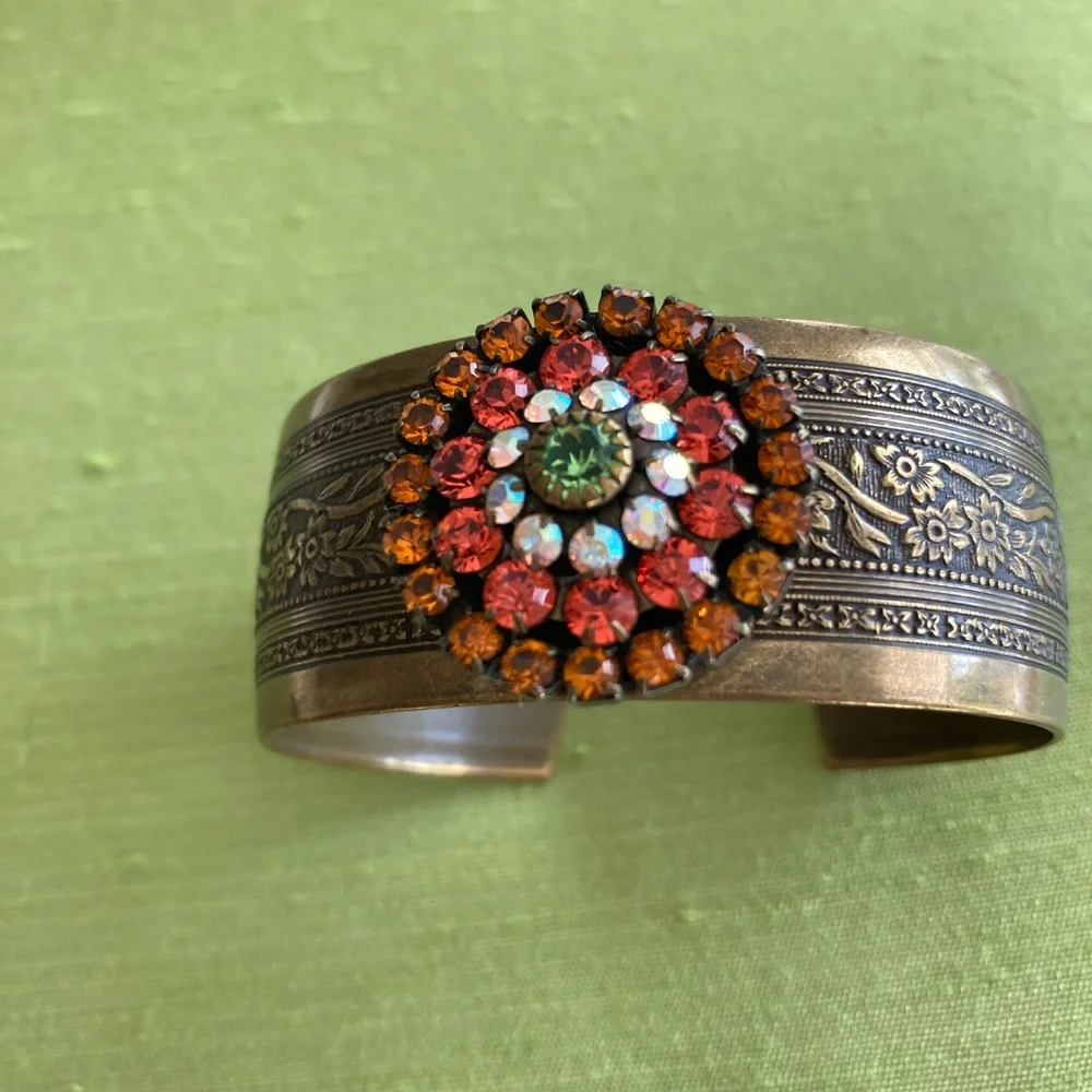 Liz Palacios wide cuff bracelet - Picture 2 of 2